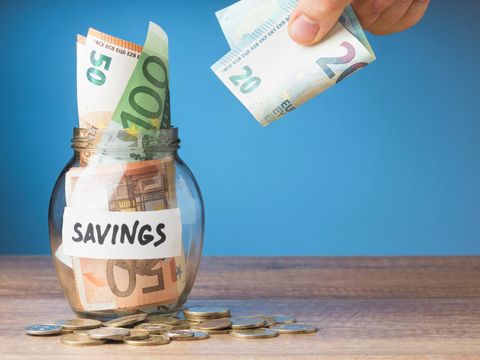 Menabung dengan nominal tertentu