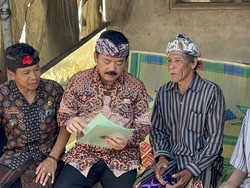 Menteri Hadi Tjahjanto Keliling Bali Bagi-bagi Sertifikat Tanah