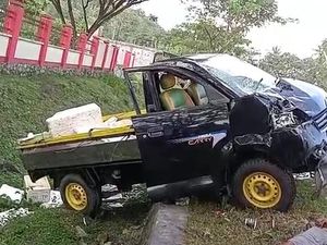 Nasib Tragis Anggota Brimob, Tertabrak Sesaat Keluar Markas hingga Tewas Nasib Tragis Anggota Brimob, Tertabrak Sesaat Keluar Markas hingga Tewas