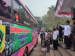 Plt Bupati Bogor ke Jemaah Haji: Jangan Bawa Jimat-Tulis Caleg Depan Kabah