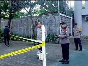 Polisi Amankan Ponsel Siswa SMP Athirah Tewas Jatuh dari Lantai 8 Sekolah Polisi Amankan Ponsel Siswa SMP Athirah Tewas Jatuh dari Lantai 8 Sekolah