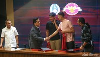 Timnas Indonesia era Shin Tae-yong memang banyak menggunakan jasa pemain keturunan, terlepas dari memang termasuk rencana pelatih Korea Selatan dan PSSI.