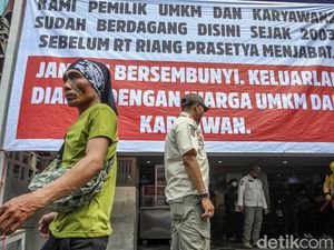 Balasan Menohok Ketua RT soal Protes Pemilik Ruko Pluit yang Makan Jalan Balasan Menohok Ketua RT soal Protes Pemilik Ruko Pluit yang Makan Jalan