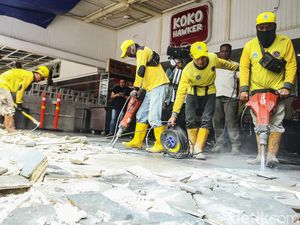 Pemprov DKI Bongkar Ruko Makan Jalan di Pluit Jakut, Satpol PP Dikerahkan