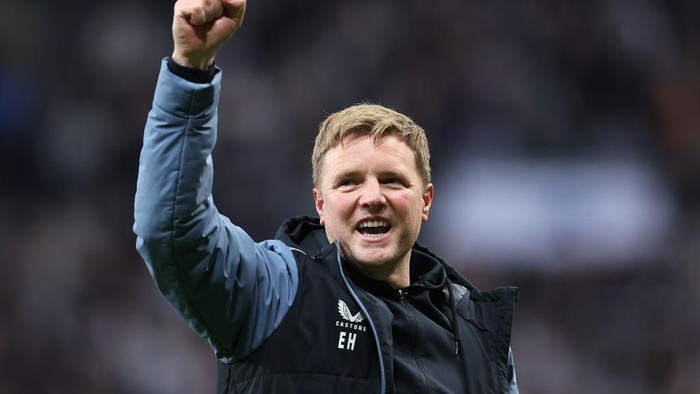 NEWCASTLE UPON TYNE, ENGLAND - MAY 22: Eddie Howe, Manager of Newcastle United, celebrates after his team qualifies for the UEFA Champions League following the Premier League match between Newcastle United and Leicester City at St. James Park on May 22, 2023 in Newcastle upon Tyne, England. (Photo by Alex Livesey/Getty Images)