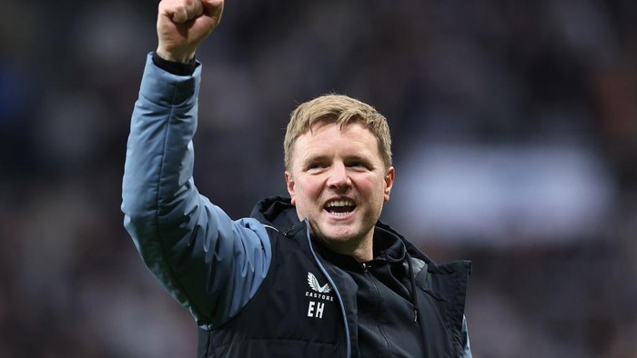 Sven Botman, Eddie Howe NEWCASTLE UPON TYNE, ENGLAND - MAY 22: Eddie Howe, Manager of Newcastle United, celebrates after his team qualifies for the UEFA Champions League following the Premier League match between Newcastle United and Leicester City at St. James Park on May 22, 2023 in Newcastle upon Tyne, England. (Photo by Alex Livesey/Getty Images)