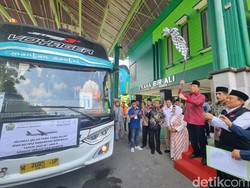 Timwas Haji Komisi VIII DPR RI Tinjau Pemberangkatan CJH di Surabaya