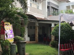 Suasana Rumah Duka di Kediaman Tyas Mirasih