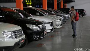 Berburu Mobil Bekas di Showroom BroomHive