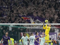 Final Coppa Italia 2022/2023 mempertemukan Fiorentina vs Inter di Stadio Olimpico, Kamis (25/6/2023). Fiorentina tampil menekan di awal laga. AP/Andrew Medichini