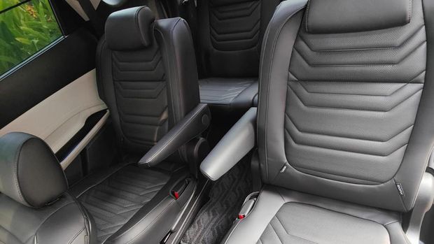 Jok captain seat Kia Carens.