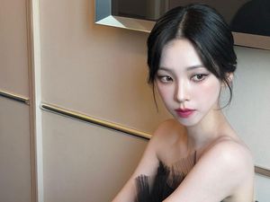 Eksis di Cannes, Karina aespa Pakai Kalung Seharga Apartemen di Jakarta Selatan