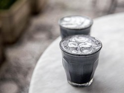 Sedang Populer Produk Pangan Dicampur Charcoal, Apakah Halal?