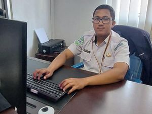 BMKG Jelaskan Penyebab Gerombolan Udang Serbu Permukiman Warga di Gorontalo BMKG Jelaskan Penyebab Gerombolan Udang Serbu Permukiman Warga di Gorontalo