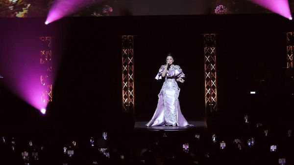 10 Potret Konser Kris Dayanti Sukses Digelar di Singapura Meski Promotor DPO 10 Potret Konser Kris Dayanti Sukses Digelar di Singapura Meski Promotor DPO