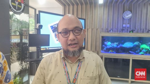 Mantan penyidik senior Komisi Pemberantasan Korupsi dan Wakil Ketua Satuan Tugas Khusus Pencegahan Korupsi Mabes Polri, Novel Baswedan