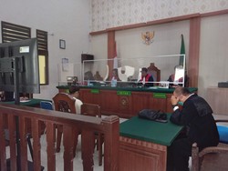 Agen Visa Tipu Bule Selandia Baru Rp 2 Miliar Divonis 1,5 Tahun