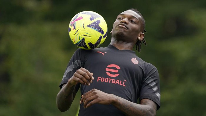 CAIRATE, ITALY - MAY 24: Rafael Leao of AC Milanin action during an AC Milan training session at Milanello on May 24, 2023 in Cairate, Italy. (Photo by Pier Marco Tacca/AC Milan via Getty Images)