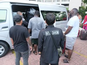 Terjaring Puluhan WNA Ilegal Usai 2 Nenek Dianiaya Secara Brutal