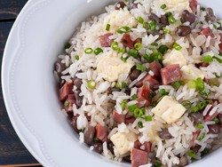 Resep Nasi Goreng Keju dan Daging Asap, Gurih Lezatnya Spesial