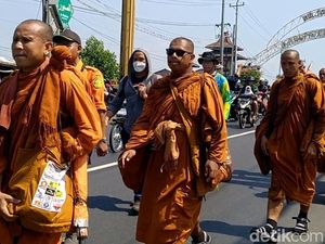 Tiba di Pekalongan, 32 Biksu Thudong Akan Menginap di Rumah Habib Luthfi