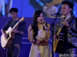 Soegi Bornean Sihir Penggemar di #DemiIndonesia Unair