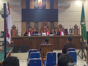 2 Rekan Eks Rektor Unila Karomani Divonis 4,5 Tahun Penjara 2 Rekan Eks Rektor Unila Karomani Divonis 4,5 Tahun Penjara