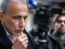 Cendekiawan Muslim Tariq Ramadan Bebas dari Tuduhan Pemerkosaan