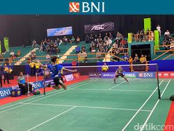 Potret Keseruan Semifinal BNI Sirnas Surabaya