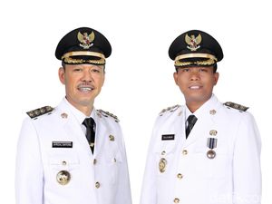 Pembelaan Bupati Afrizal usai Wabup Rohil Digerebek Ngamar Bareng Anak Buah Pembelaan Bupati Afrizal usai Wabup Rohil Digerebek Ngamar Bareng Anak Buah