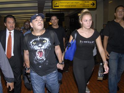 Foto Nostalgia Momen Diego Maradona Main ke Jakarta