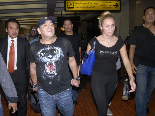 Foto Nostalgia Momen Diego Maradona Main ke Jakarta