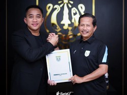 Djadjang Nurdjaman Ungkap Tipikal Pemain yang Diinginkan Persela