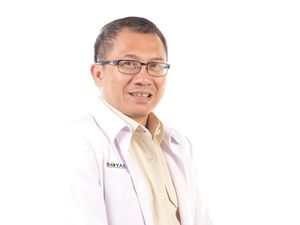 Profil Dr dr Bobby Natanel Nelwan, SpOT(K), Pawang Cedera ACL Langganan Atlet