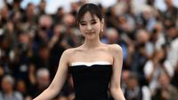 Gaya 7 Artis Korea di Festival Film Cannes, Song Joong Ki - Jennie BLACKPINK