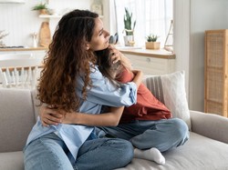 Mitos atau Fakta: Pubertas Dini Bikin Tubuh Anak Jadi Lebih Pendek