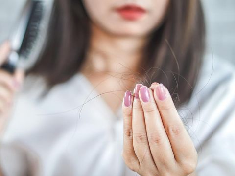 Ilustrasi rambut rontok