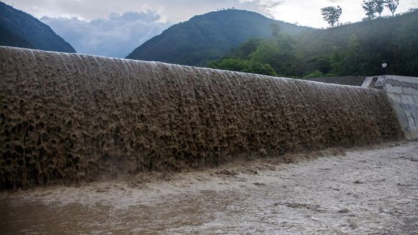 Penampakan Bendungan Misterius yang Jadi Tempat Wisata