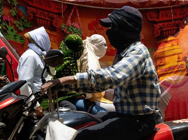 Potret Keseharian Warga India di Tengah Suhu Panas yang Ekstrem