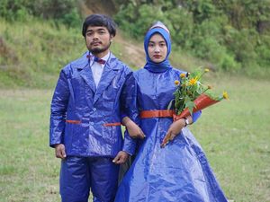 8 Potret Baju Pernikahan Low Budget, Kocak Bikin Gagal Paham