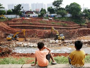 Dikebut, Begini Potret Terkini Proyek Sodetan Ciliwung Dikebut, Begini Potret Terkini Proyek Sodetan Ciliwung
