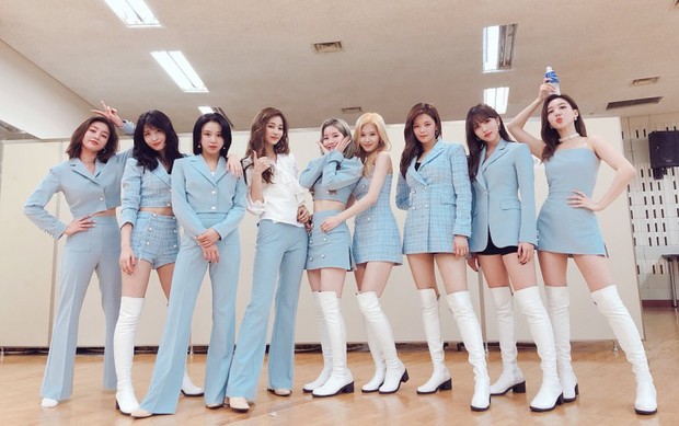 TWICE di Acara AKARAKA 2019/Foto: JYP Entertainment TWICE