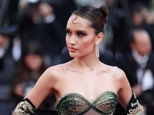 7 Potret Cinta Laura Ajak Nyi Roro Kidul Tampil di Cannes 2023