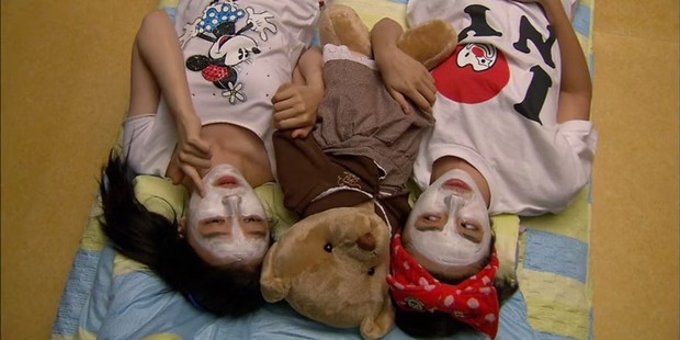 Go Eun Chan dan Go Eun Sae dalam Coffee Prince/Foto: screenrant.com