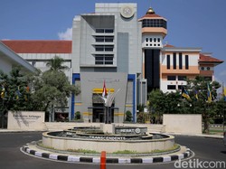 15 Kampus Terbaik di Surabaya Versi EduRank 2023, Unair Pertama?