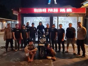 2 Pria di Makassar Jambret HP Wanita hingga Jatuh dari Motor Ditembak Polisi