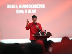Ganjar di Hadapan Kader PDIP: Banteng Nggak Cengeng, Kalah Bangkit Lagi!