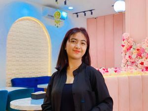 Keluarga Khawatir Putri Terjerumus Dunia Malam Usai 8 Hari Menghilang Keluarga Khawatir Putri Terjerumus Dunia Malam Usai 8 Hari Menghilang