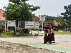 Tangis Siswi SMP Brebes Jadi Putus Sekolah gegara Dikira Bolos