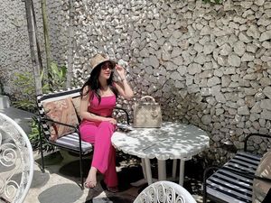 Ucie Sucita Geram Dihujat Netizen Usai Hibur Korban Gempa Sumedang Ucie Sucita Geram Dihujat Netizen Usai Hibur Korban Gempa Sumedang